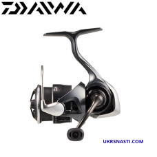 Катушка с передним фрикционом Daiwa 24 Luvias ST SF 2000SS-P